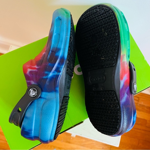 NIB tie dye crocs - Picture 6 of 8